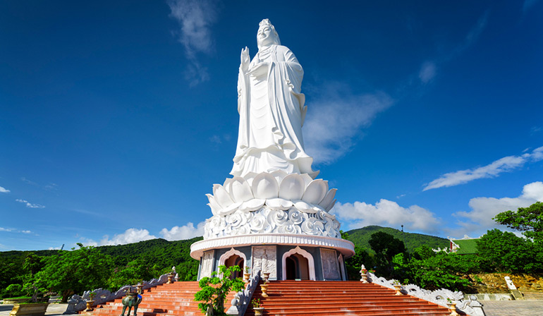 Veitnam Central Vietnam Tour Package